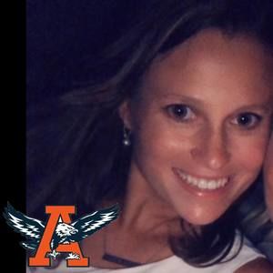 Meet your Posher, Hilary